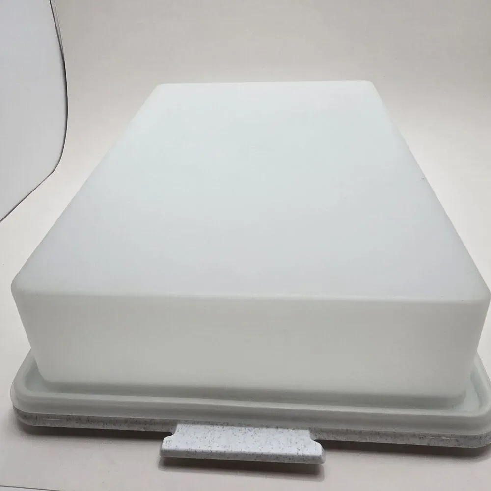 Vintage Tupperware 9x13 Rectangle Cake Taker Carrier Container 622 White